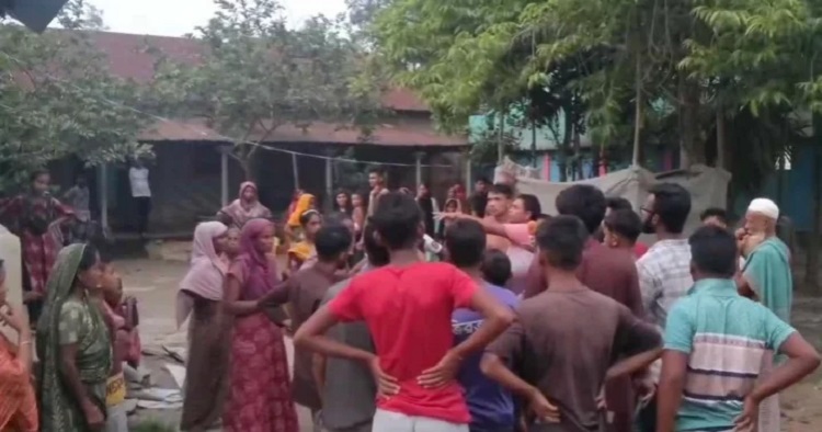 নেত্রকোণায় ইভটিজিংয়ের প্রতিবাদ করায় হামলায় নিহত ১
