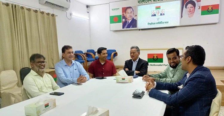 আমরা নির্বাচনের দিকে এগিয়ে যাচ্ছি : আমির খসরু