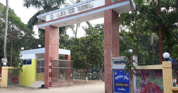 অষ্টম শ্রেণির ছাত্রীকে নিয়ে উধাও ছাত্রদল নেতা