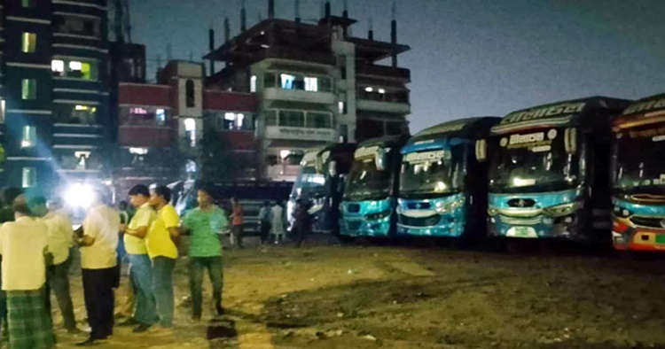 বাস ডিপোর দখল নিয়ে সিদ্ধিরগঞ্জ বিএনপি-স্বেচ্ছাসেবক দলের সংঘর্ষ