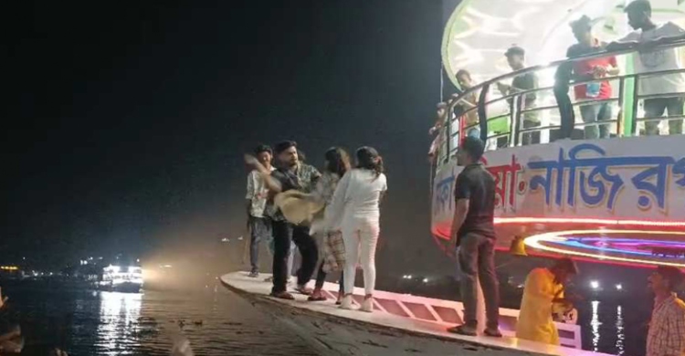 পিকনিকের লঞ্চে দুই নারীকে প্রকাশ্যে প্রহারের ঘটনায় ভাইরাল যুবক আটক