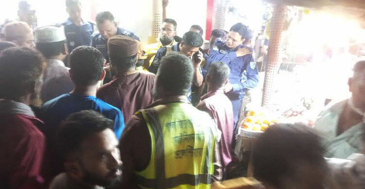 নারায়ণগঞ্জে ব্যবসায়ীকে গুলি, আশঙ্কাজনক অবস্থায় ঢামেকে ভর্তি