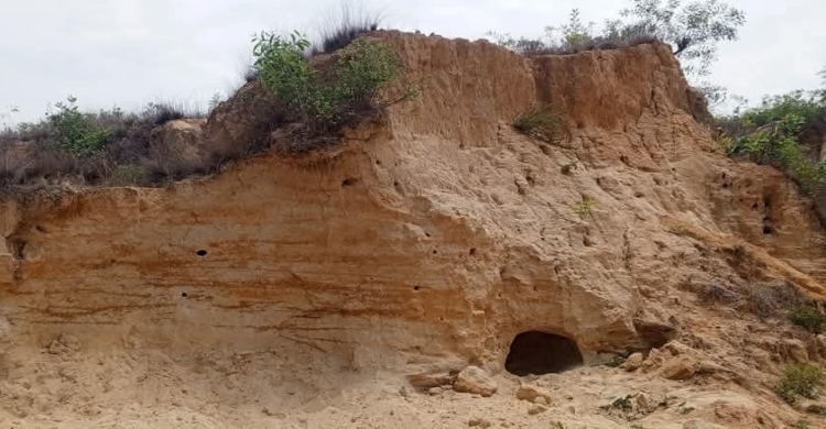 চট্টগ্রামে পাহাড় ধসে দুই শিশুর মৃত্যু, আহত ৩