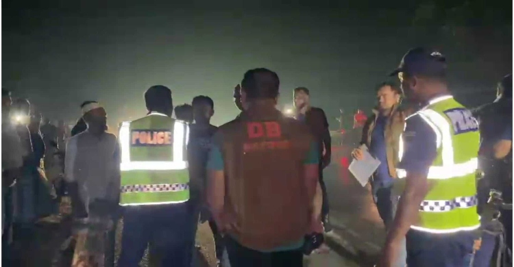 নাটোরে পলিথিনে মোড়ানো মানুষের বাম হাতের কাটা অংশ উদ্ধার