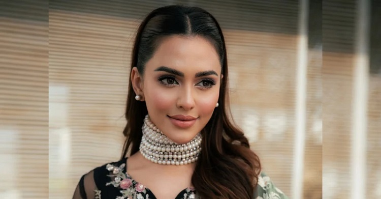 বিমানবন্দর থেকে আটক নায়িকা নুসরাত ফারিয়া