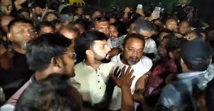 রায় কাল, আজ রাত যমুনার সামনেই কাটাবেন ইশরাক