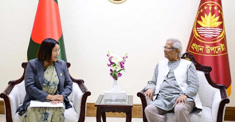 ‘সমন্বিত অর্থনৈতিক কৌশলের’ আহ্বান প্রধান উপদেষ্টার