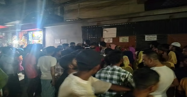 রাজধানীতে দুই বোনকে হত্যার ঘটনায় সিসিটিভিতে দেখা যাওয়া ব্যক্তিকে খুঁজছে পুলিশ