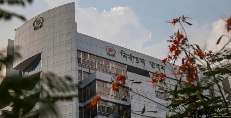 জাতীয় নির্বাচনের জন্য কমিশনের প্রস্তুতি কতদূর?