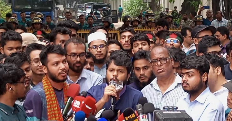 শিক্ষক পেটানোর ঘটনায় দুঃখ প্রকাশ করেনি সরকার: হাদী