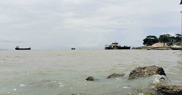 ভোলা উপকূলে ঘূর্ণিঝড় মোকাবেলায় প্রস্তুত ১৩ হাজার ৮০০ স্বেচ্ছাসেবী