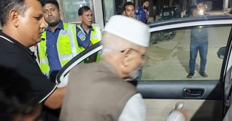 মামলা না থাকায় সাবেক মন্ত্রীকে ছেড়ে দিয়েছে পুলিশ