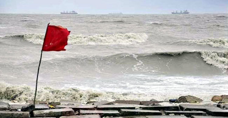 বঙ্গোপসাগরে গভীর সঞ্চালনশীল মেঘমালা, বন্দরে ৩ নম্বর সংকেত