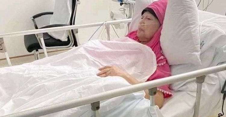 তিনদিন পর কথা বললেও এখনও কাটেনি সংকট