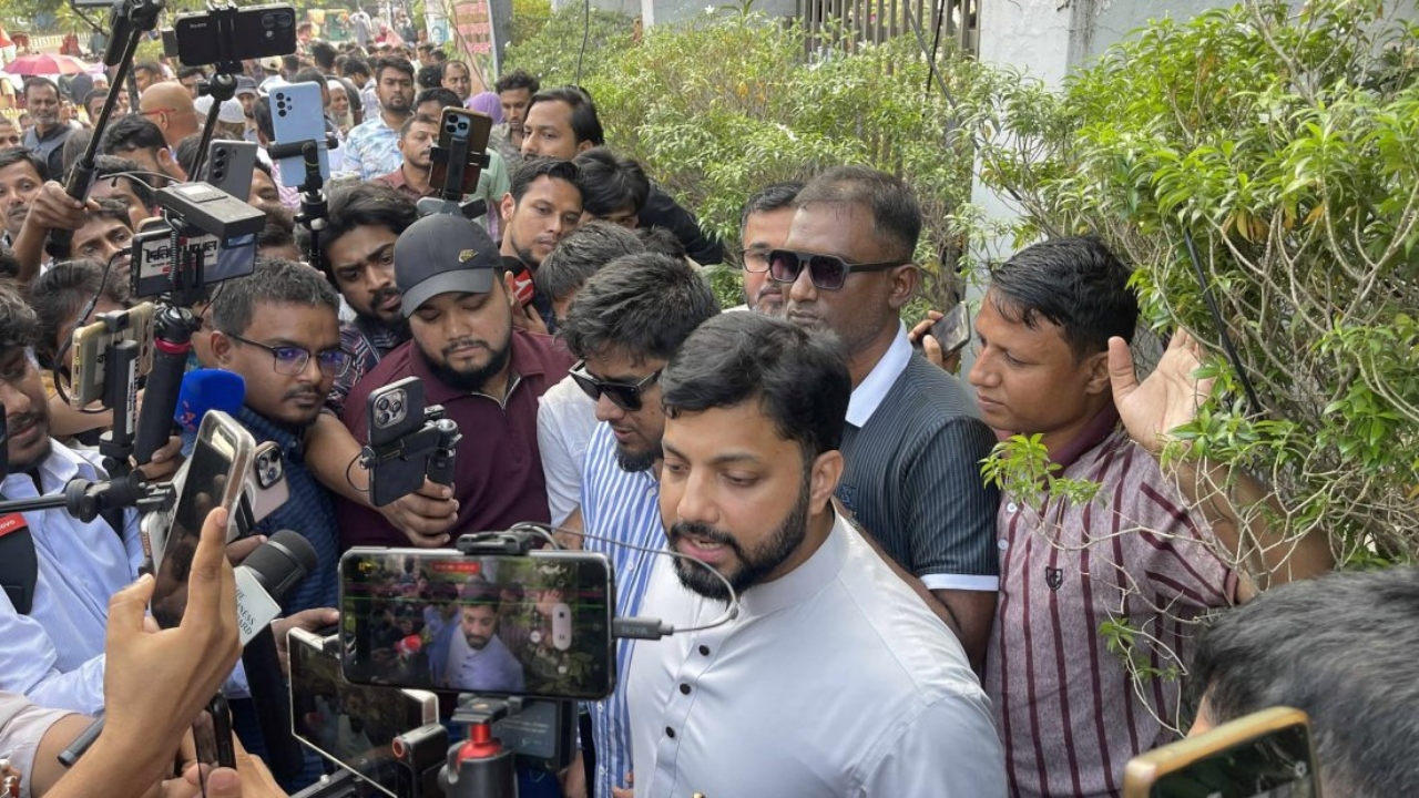 তারেকের পাশে ইশরাক, নিবন্ধন দাবি আমজনতার