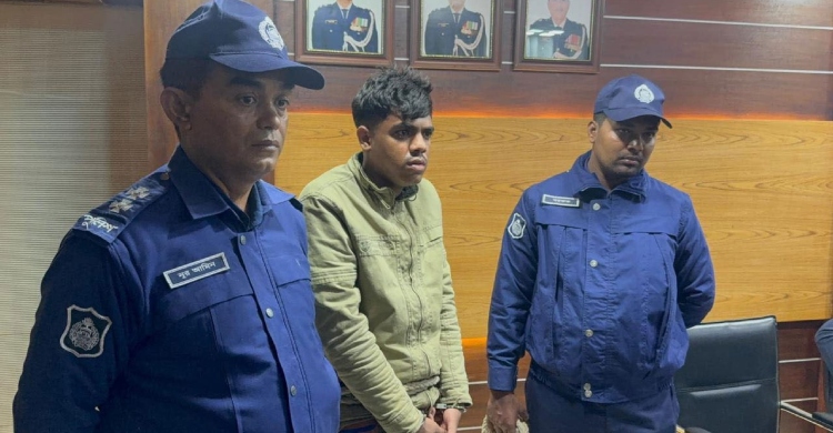 গ্রেফতার হলেন শেখ হাসিনার রায়ে ক্ষুব্ধ হয়ে প্রসিকিউশনকে হত্যার হুমকিদাতা  