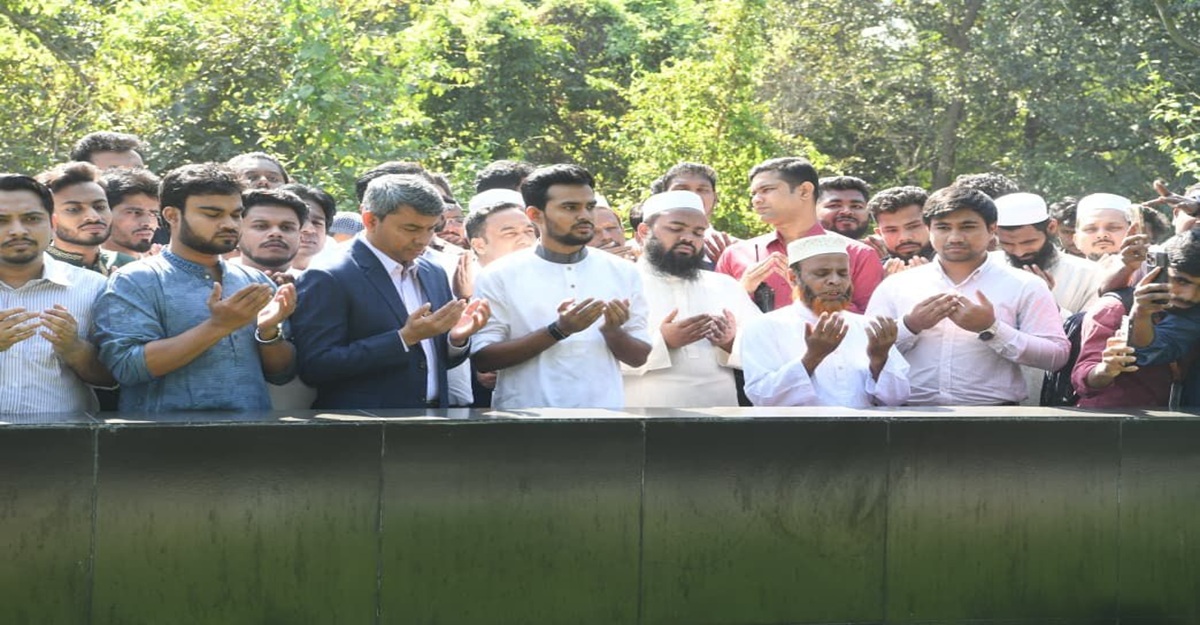 জুলাই শহীদদের গণকবরের ফরেনসিকের মাধ্যমে পরিচয় শনাক্ত করবে সরকার