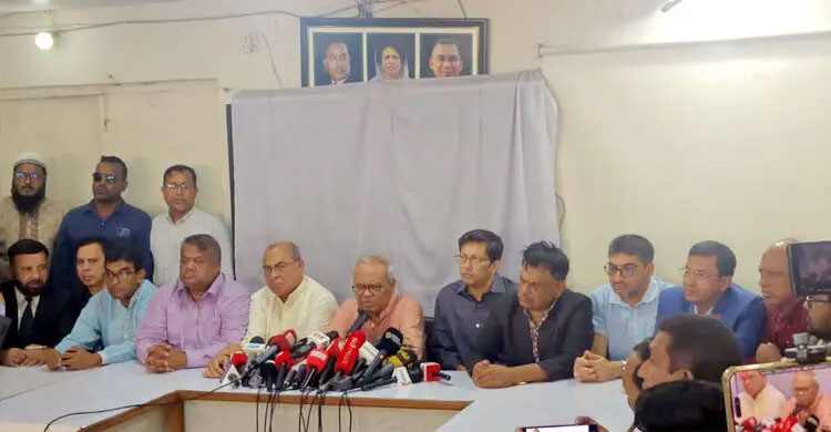 বিজয়ের মাসে বিএনপির ‘মশাল রোড শো’ স্থগিত