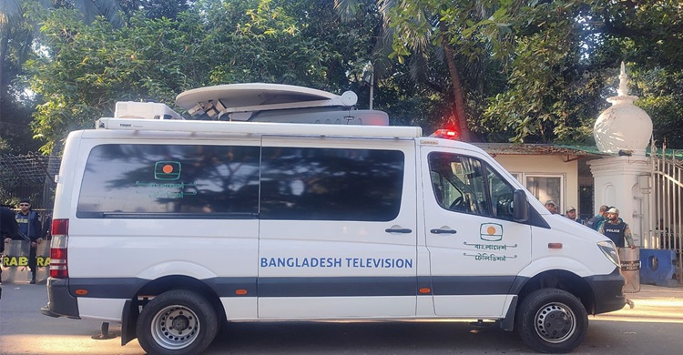 শেখ হাসিনার মামলার রায় কার্যক্রম লাইভ করবে রয়টার্স