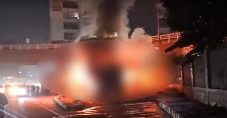 রাজধানীতে আবারও বাসে আগুন ও ককটেল বিস্ফোরণ