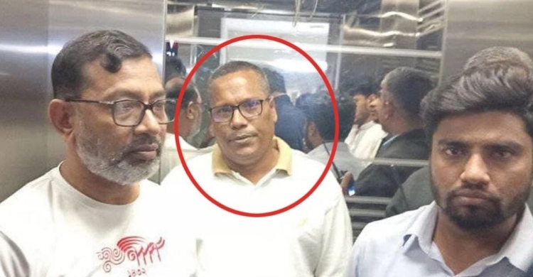 শেখ হাসিনার পক্ষে পোস্ট দিয়ে আটক ঢাবির ডেপুটি রেজিস্ট্রার