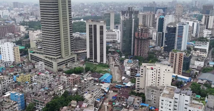 একদিনের ব্যবধানে ঢাকার বায়ুদূষণের অভূতপূর্ব উন্নতি