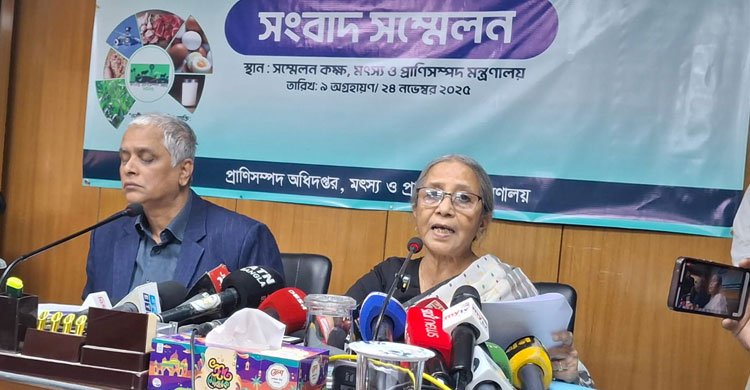 প্রাণীখাদ্যের দাম কমানো নিয়ে ‘সুখবর’ দিলেন উপদেষ্টা