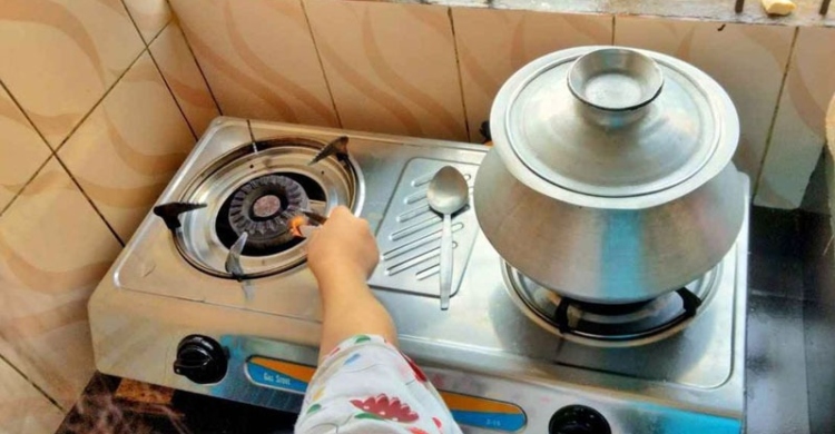 গ্যাসের চাপ কম থাকবে শুক্রবার সকাল পর্যন্ত