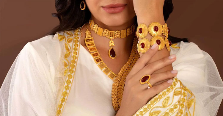 ফের বাড়ল স্বর্ণের দাম, দেশে ভরি কত?