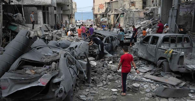 গাজায় নিহত ছাড়ালো ৭০ হাজার