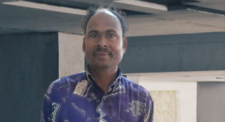 ৭ বছর পালিয়ে অবশেষে চা খেতে গিয়ে ধরা