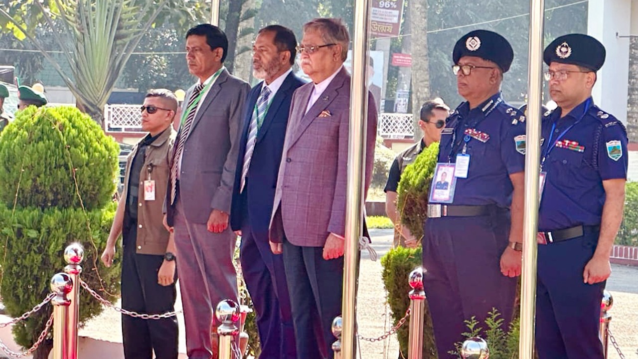 দুদিনের সফরে পাবনায় রাষ্ট্রপতি