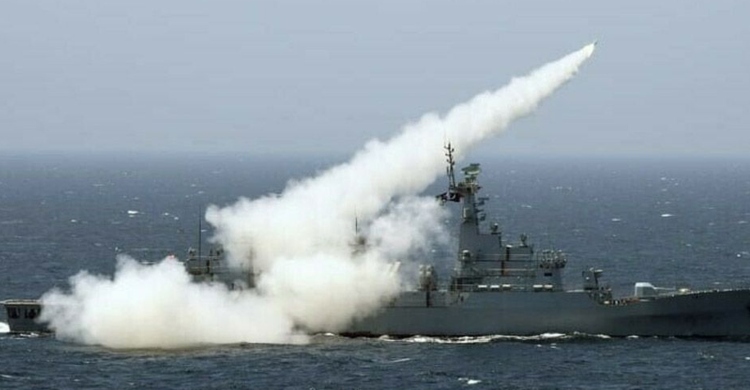 নিজস্ব প্রযুক্তিতে রাডার ফাঁকি দিতে সক্ষম ব্যালিস্টিক মিসাইল বানালো পাকিস্তান