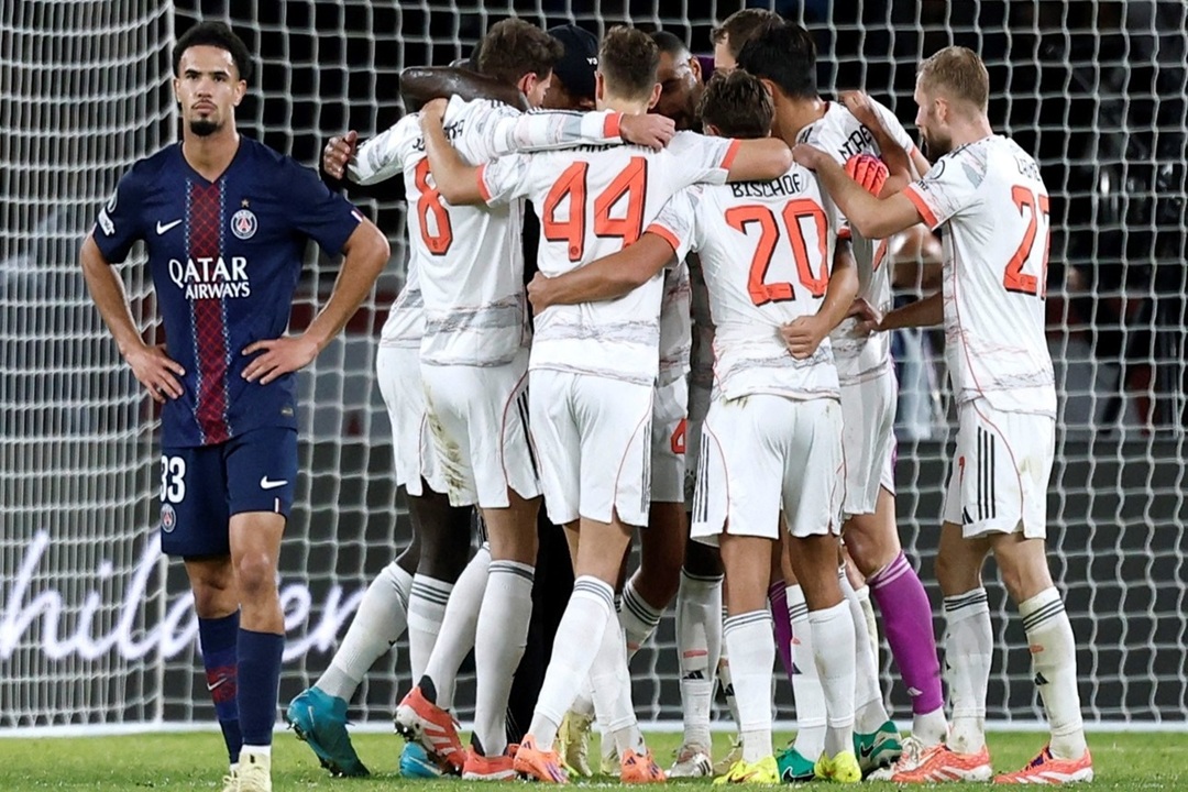 ১০ জন নিয়েই রেকর্ড বায়ার্নের