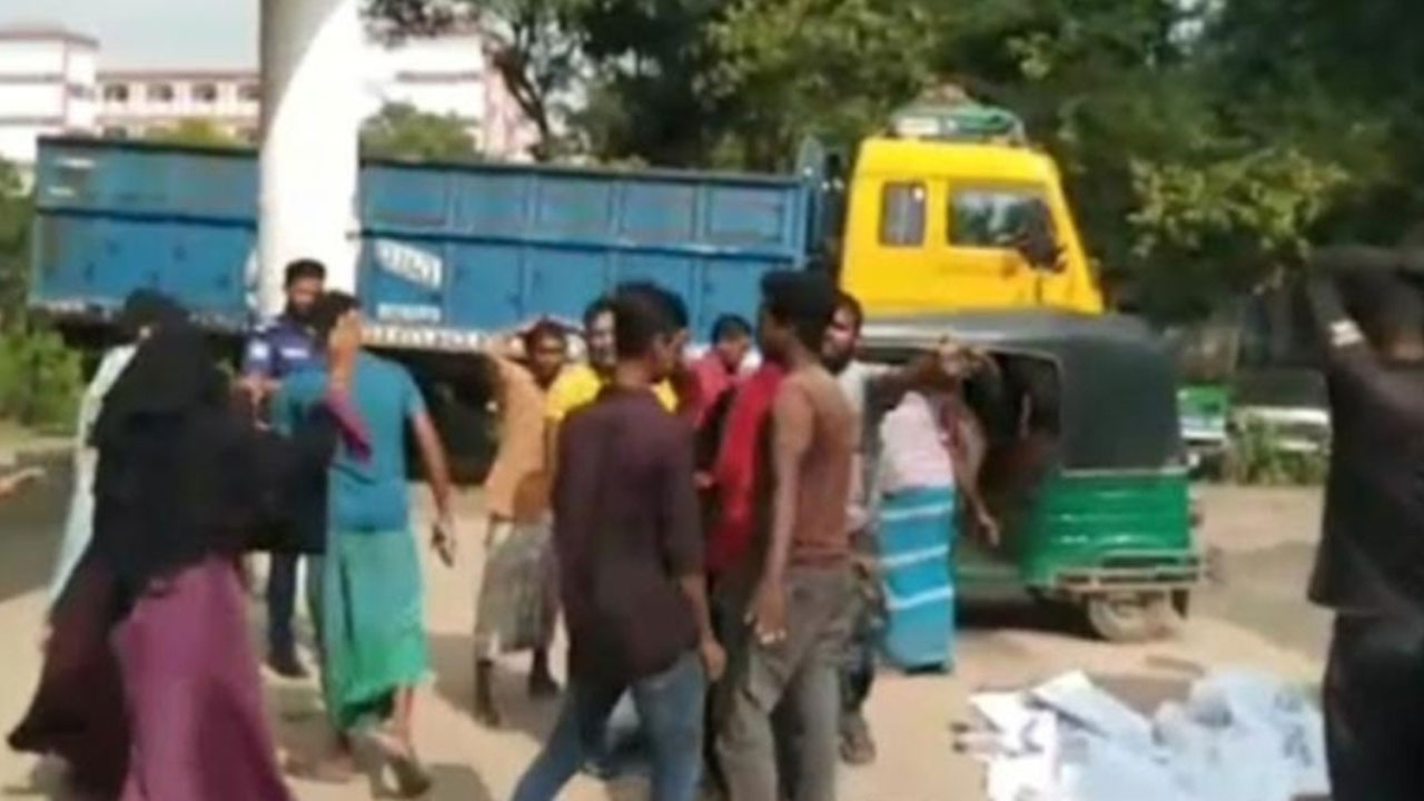 ব্রাহ্মণবাড়িয়ায় ট্রাক-অটোরিকশা সংঘর্ষ, নিহত ২