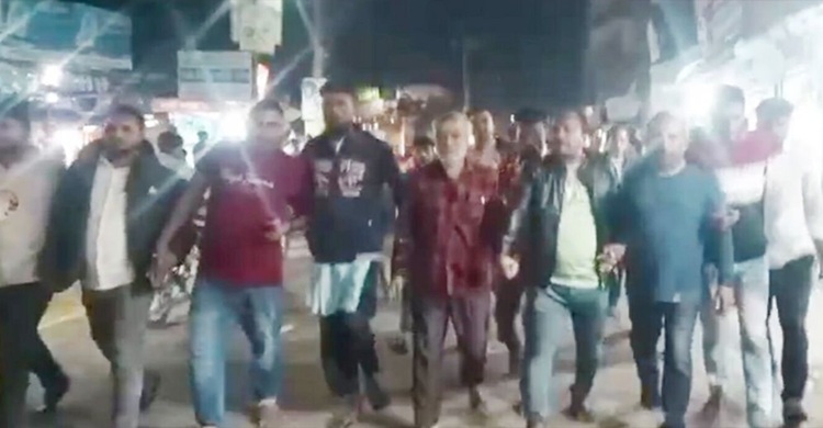 হাসিনার ফাঁসির দাবিতে বিক্ষোভ মিছিল