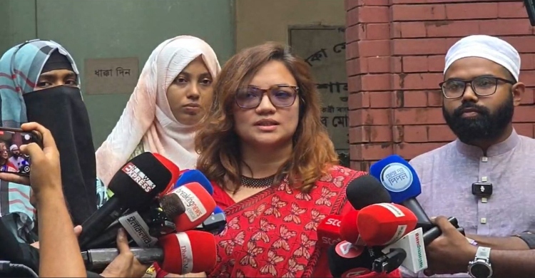 সাইবার সুরক্ষা আইনে মামলা করেছেন ঢাবি শিক্ষক মোনামী