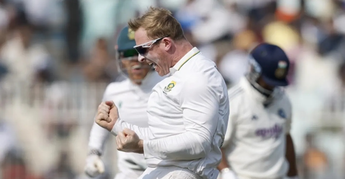 আড়াই দিনে ভারতের লজ্জার হার