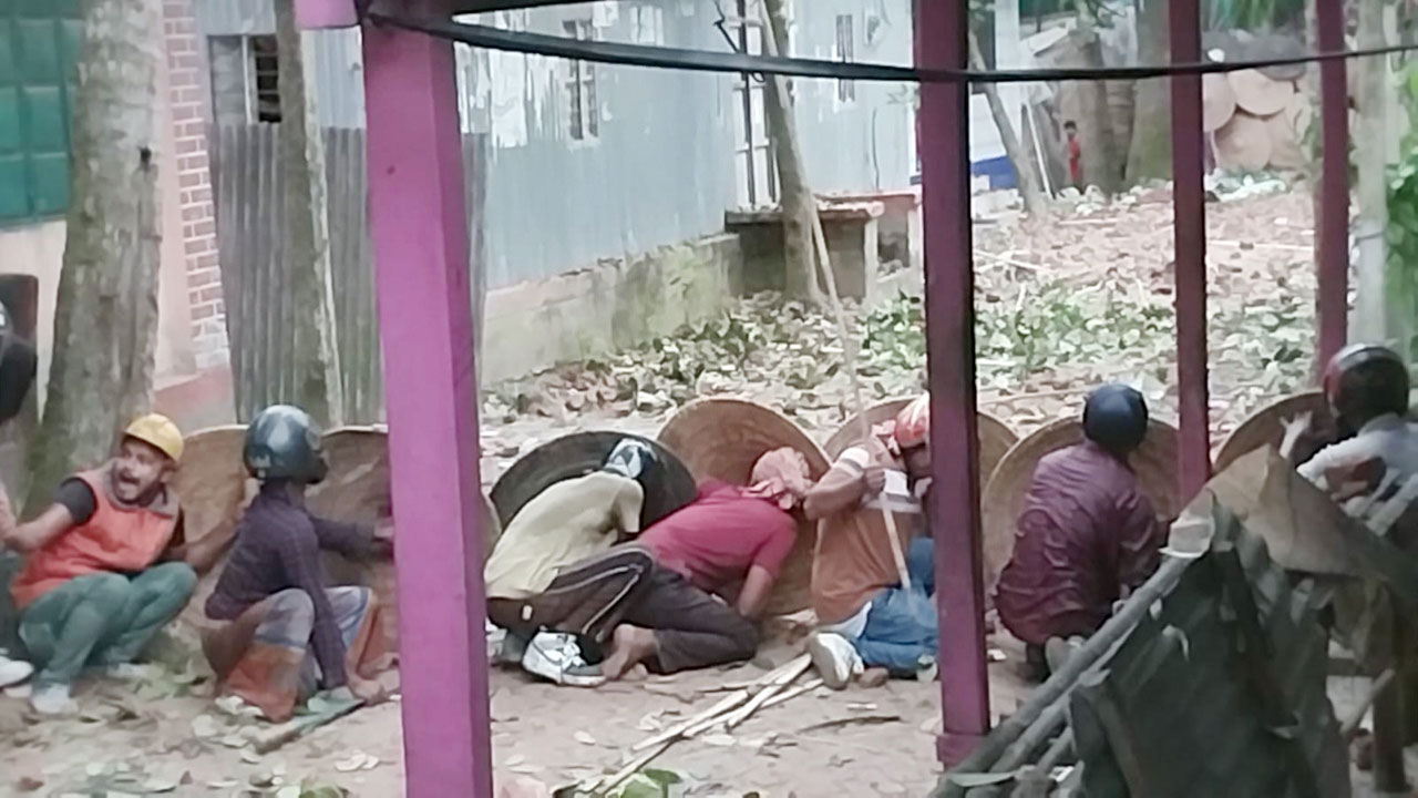 ফরিদপুরে দুই গ্রামবাসীর সংঘর্ষ, আহত ৪৭