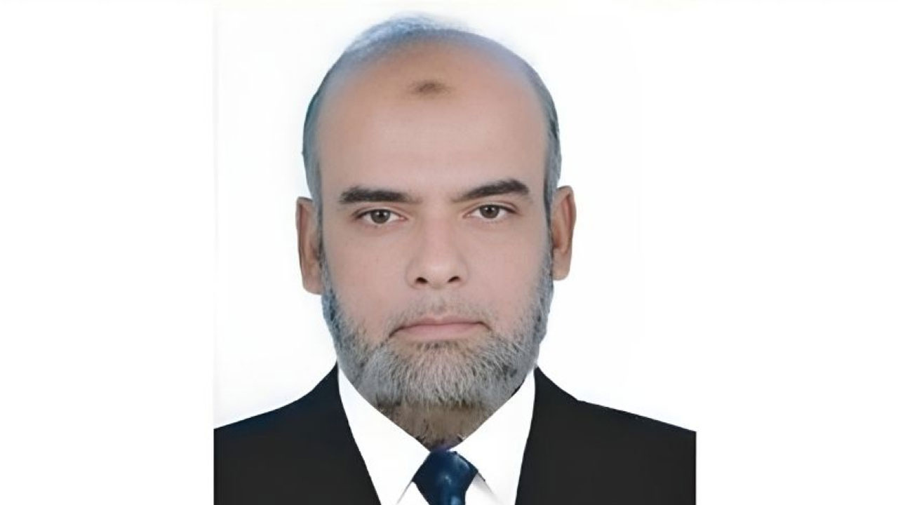 ইউরোপিয়ান ইউনিভার্সিটিতে ফের ট্রেজারার হলেন মোশারফ হোসেন