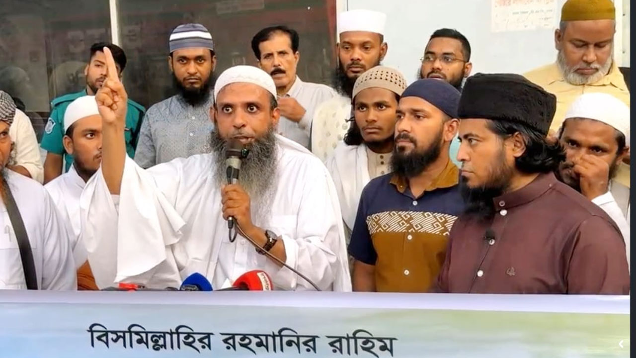 জাকির নায়েক ইস্যুতে দুই উপদেষ্টার পদত্যাগ দাবি সালাফী আ্যসোসিয়েশনের