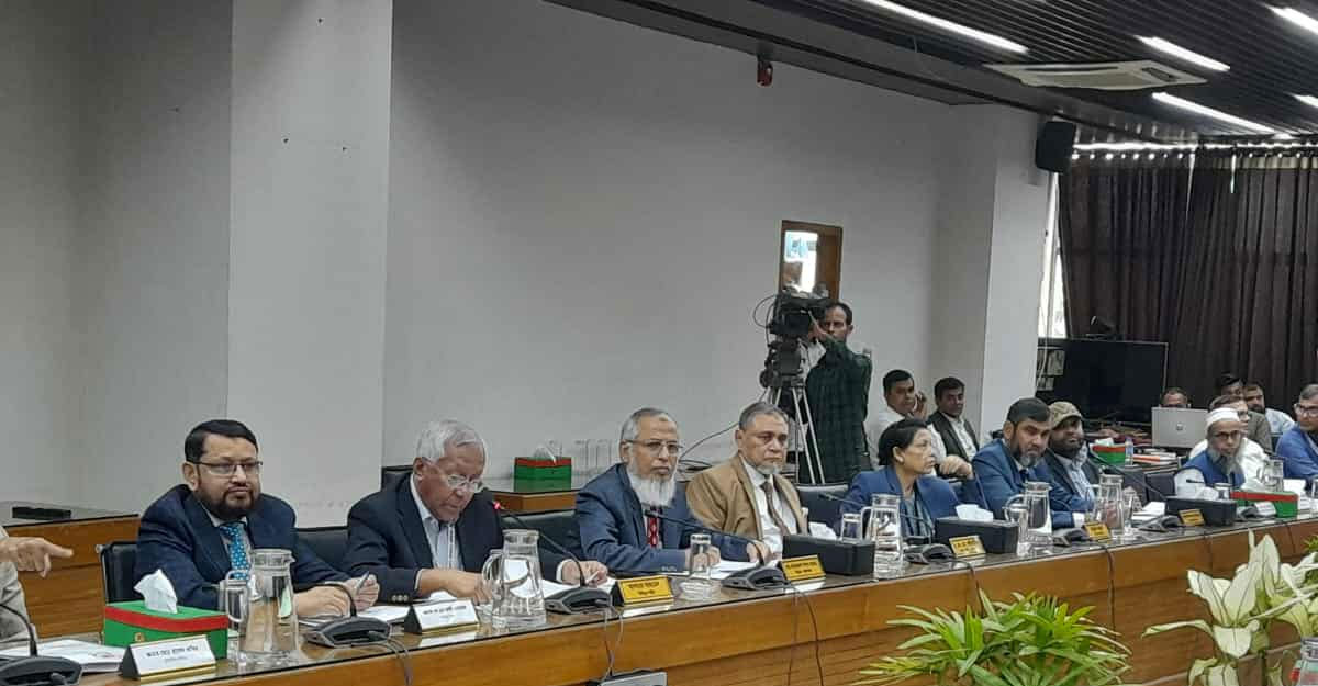 নিরপেক্ষ নির্বাচন উপহার দিতে আমরা প্রতিশ্রুতিবদ্ধ: সিইসি