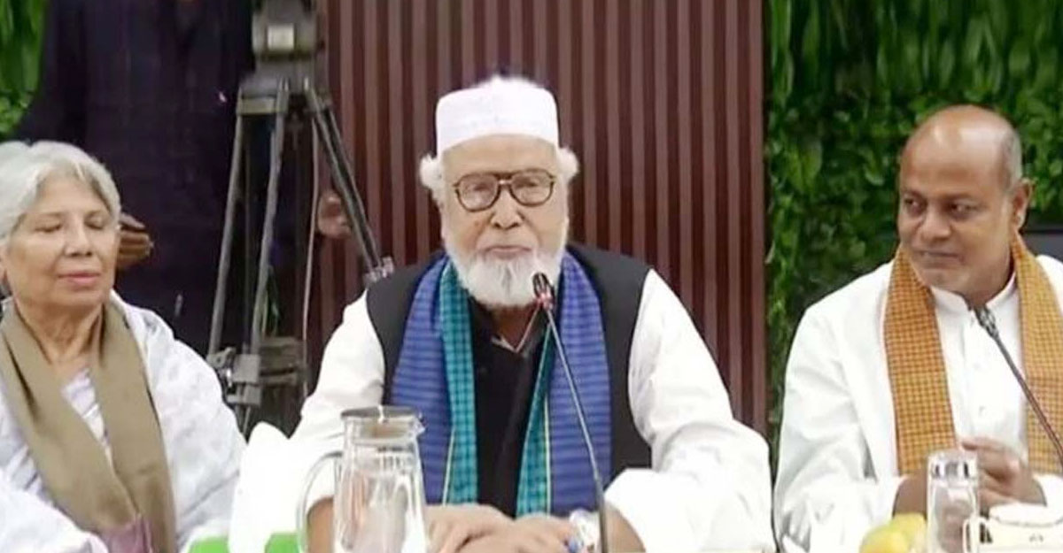 আল্লাহর গজবেই শেখ হাসিনা ক্ষমতা হারিয়েছেন: কাদের সিদ্দিকী