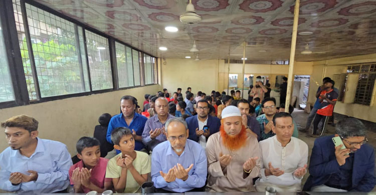 তারেক রহমানের জন্মদিন উপলক্ষে সলিমুল্লাহ এতিমখানায় দোয়া