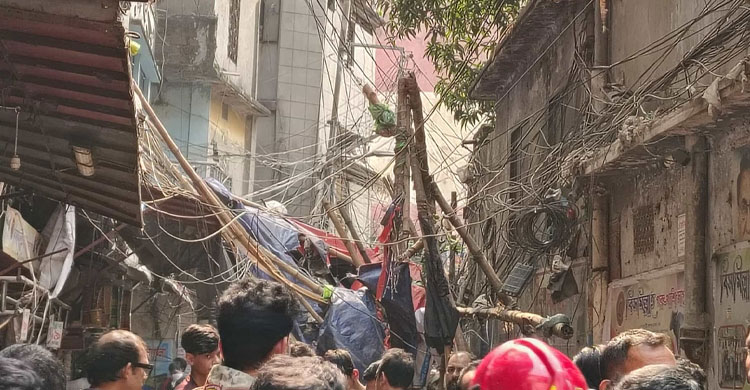 ভূমিকম্পে পুরান ঢাকায় ৩ জনের মৃত্যু