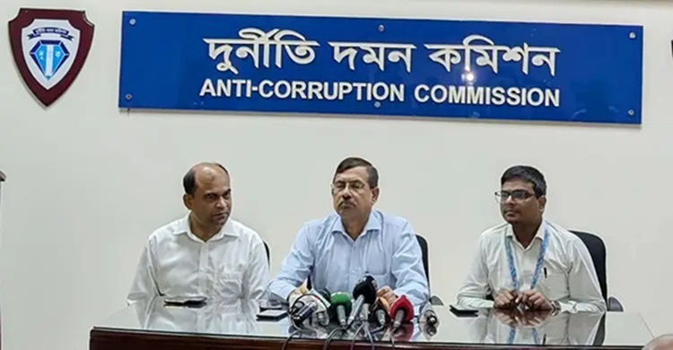 ইসি চাইলে প্রার্থীদের হলফনামা যাচাই করবে দুদক