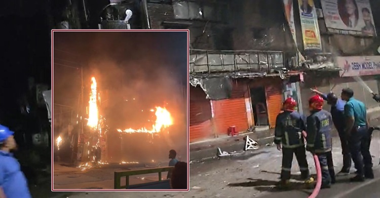 মধ্যরাতে পুরান ঢাকার বংশালে আগুন, নিয়ন্ত্রণে ২ ইউনিট