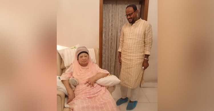 খালেদা জিয়াকে আমন্ত্রণপত্র পৌঁছে দিলেন টুকু