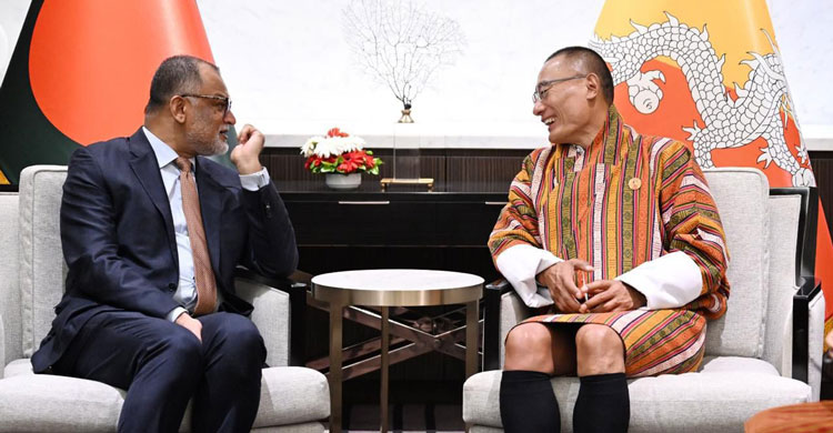 ভুটানের প্রধানমন্ত্রীর সঙ্গে বাণিজ্য উপদেষ্টার বৈঠক, কথা হলো যেসব বিষয়ে