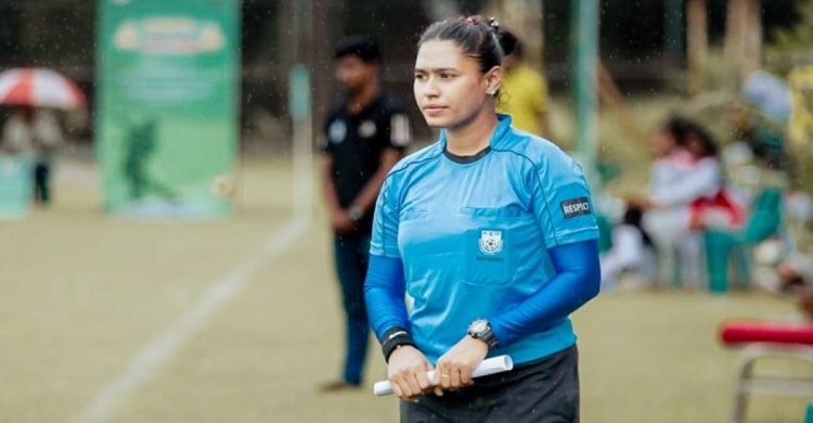 বাংলাদেশের নতুন ফিফা নারী রেফারি হওয়ার পথে তহুরা
